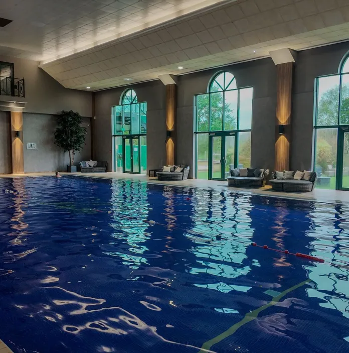 picture of the pool at spa 