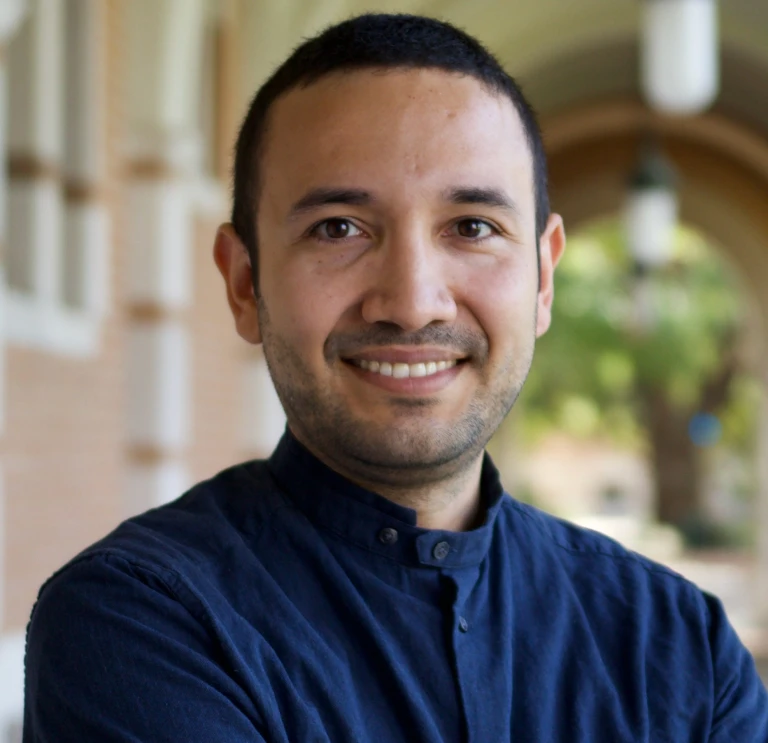 Profile picture of Dr Juan D. Hernández Vega.