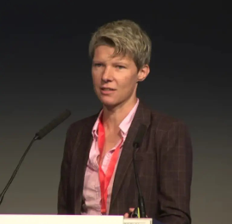 Profile picture of Dr Liba Sheeran.