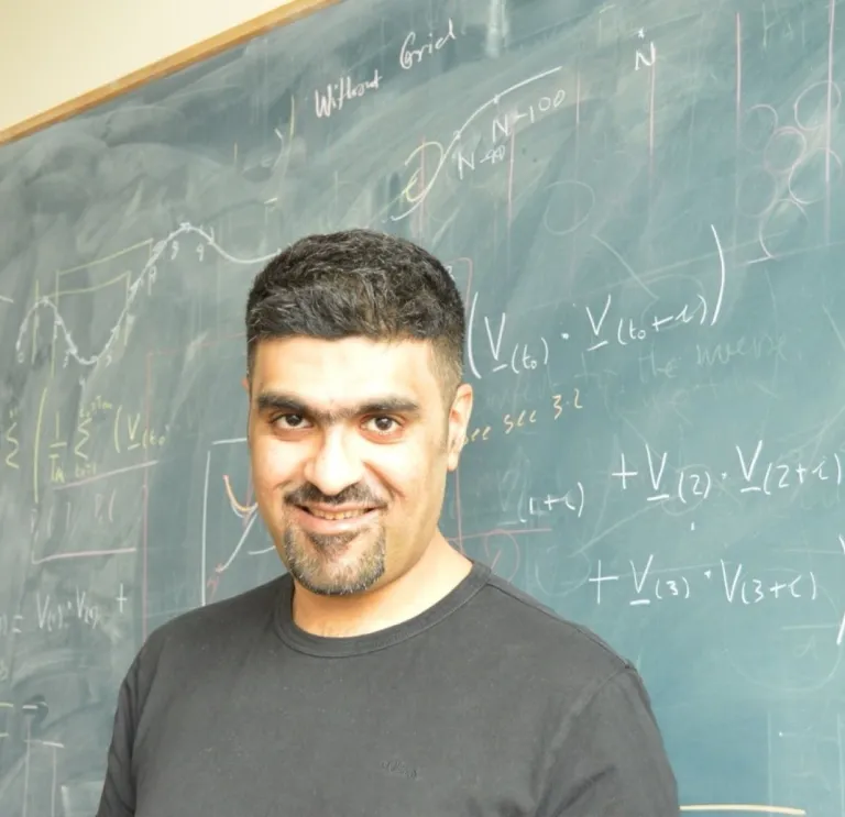 bio image of Dr Adil Mughal  