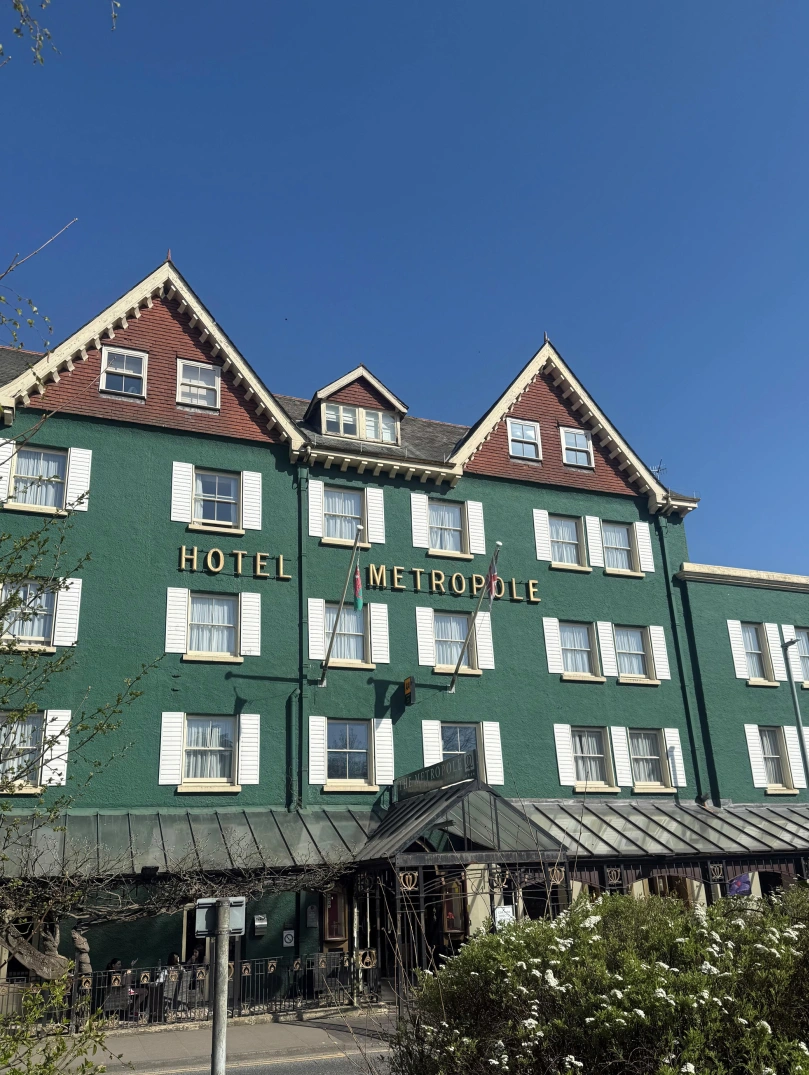 Exterior view of the Metropole Hotel